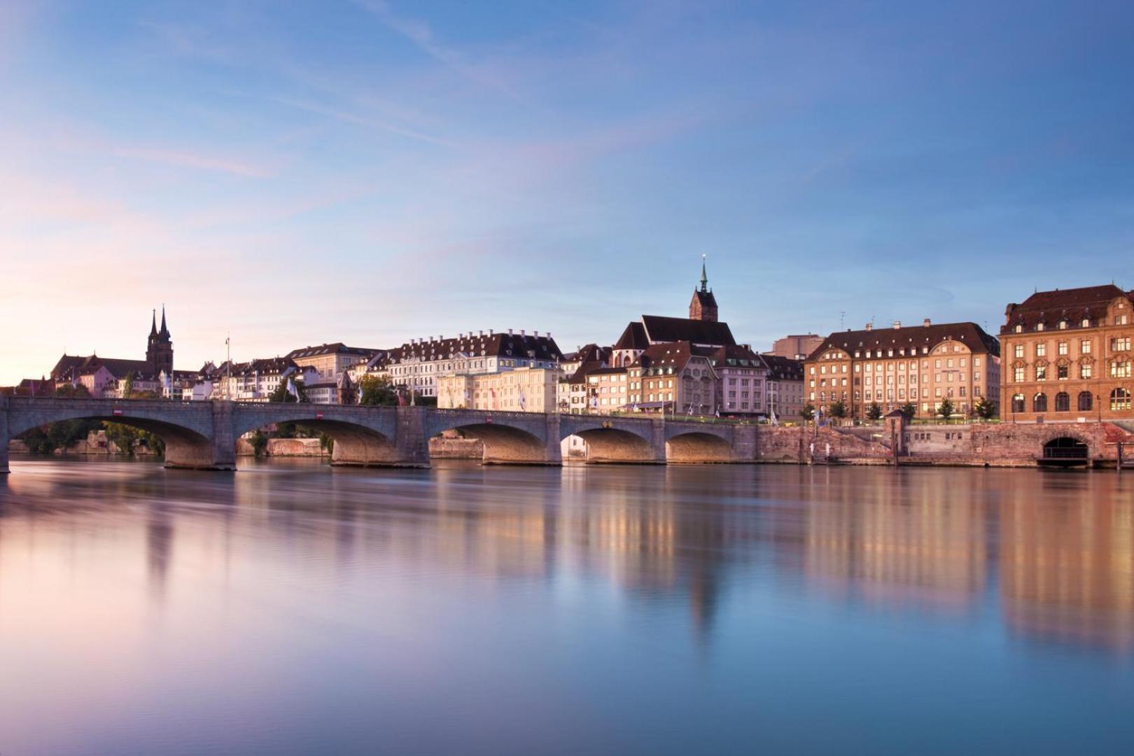 Special Picco Picasso Apartment Basel, Bahnhof Grossbasel 10-Star ภายนอก รูปภาพ