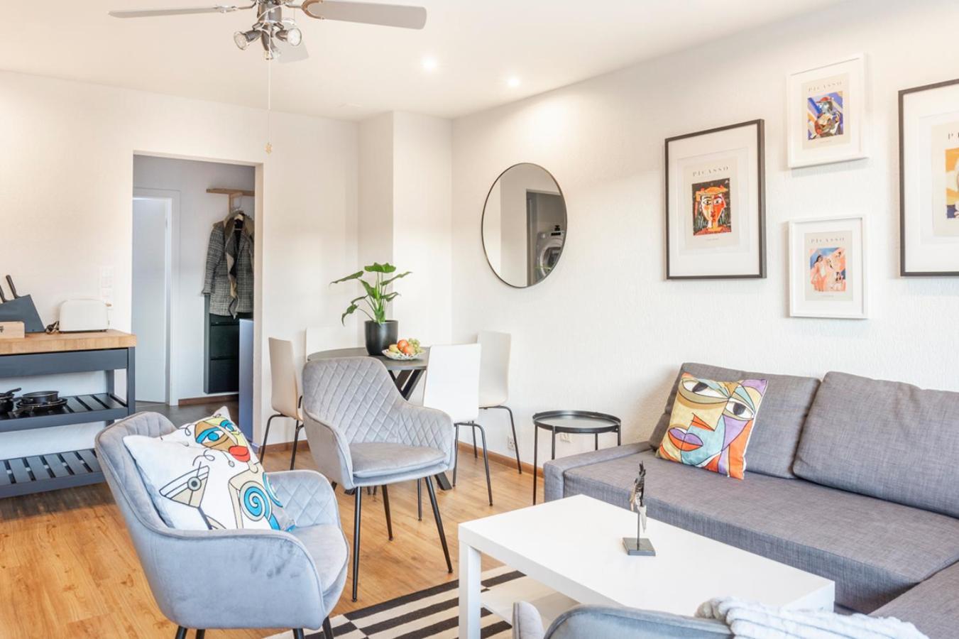 Special Picco Picasso Apartment Basel, Bahnhof Grossbasel 10-Star ภายนอก รูปภาพ